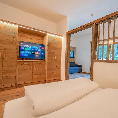 In Neustift Near Lift, Cleaning Included Daire